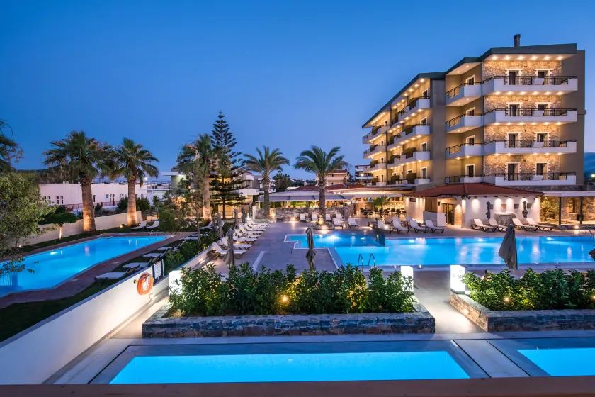 Petousis Hotel & Suites - Image 1