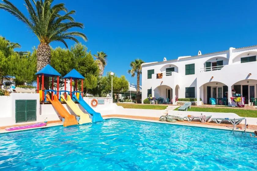 Playa Parc Apartments - Image 1