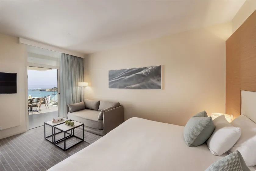 Capo Bay Hotel - Image 1