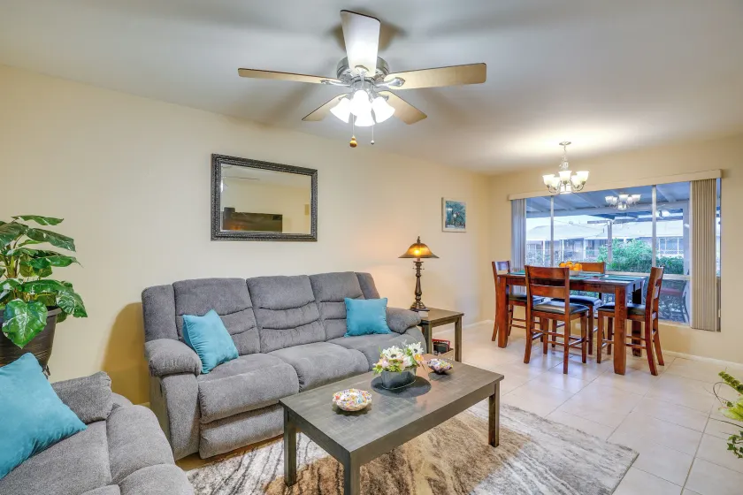 Patio & Yard: Sun City Home Near Casinos - Innvendig