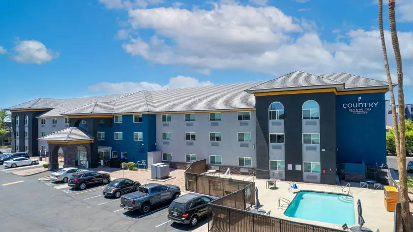 Country Inn & Suites by Radisson, Phoenix Airport, AZ - Image 1