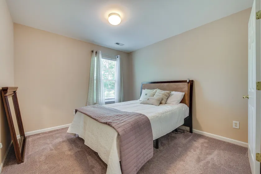 Charlotte Townhome w/ Deck: 18 Mi to Downtown! - Innenbereich