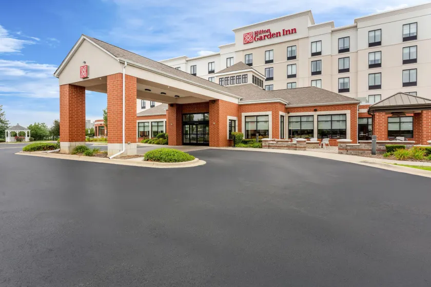 Hilton Garden Inn Bolingbrook I-55 - Image 1