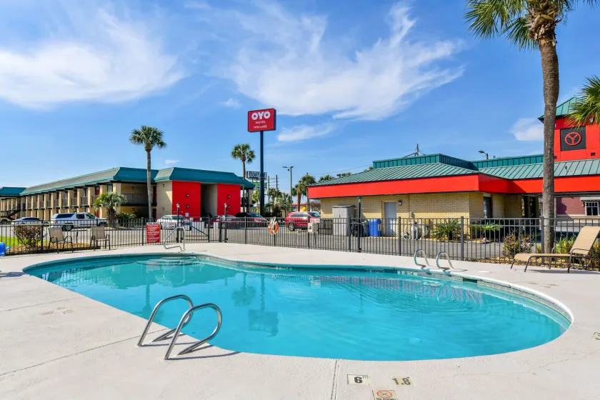 OYO Hotel Lake Park-Valdosta I-75, Exit 5 - Image 1