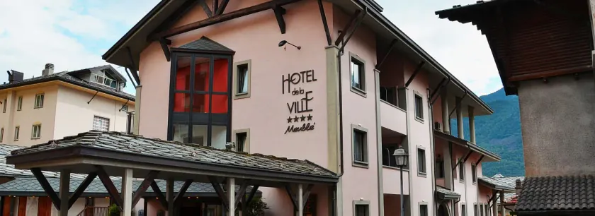 Hotel De La Ville - Image 1