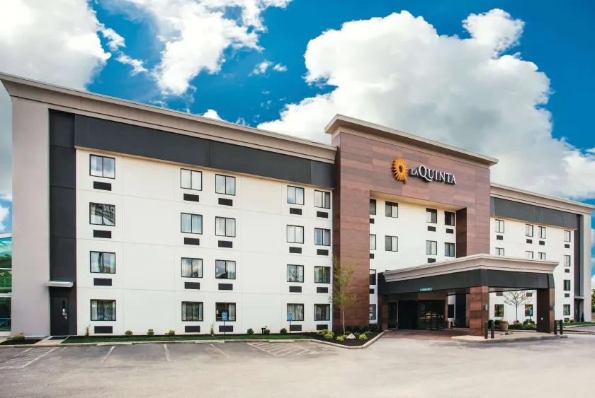 La Quinta by Wyndham Cincinnati NE - Mason - Image 1