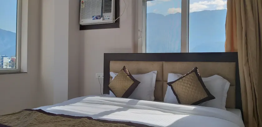 Hotel Tulsi - Image 1
