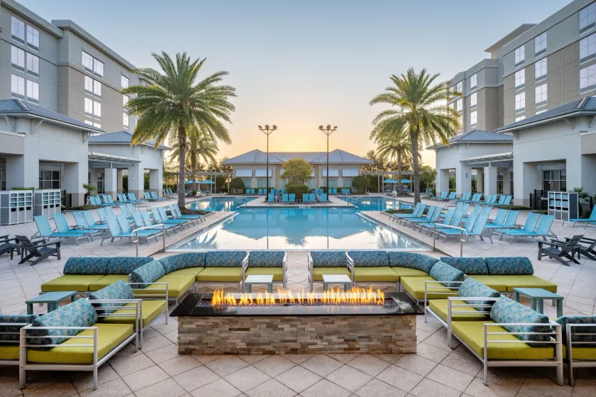 SpringHill Suites by Marriott Orlando at FLAMINGO CROSSINGS Town Center-Western Entrance - Image 1
