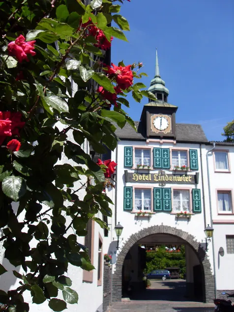 Hotel Lindenwirt - Image 1