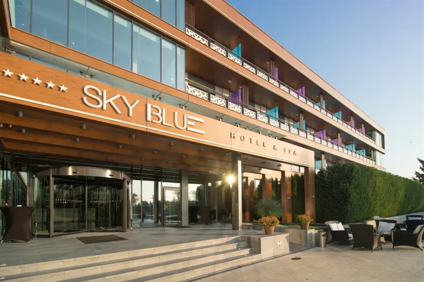Sky Blue Hotel & Spa - Image 1