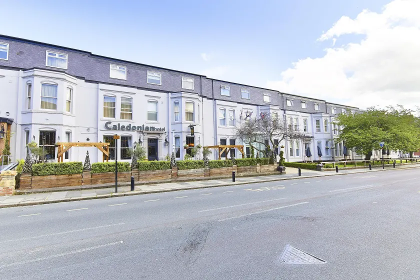 Caledonian Hotel - Image 1
