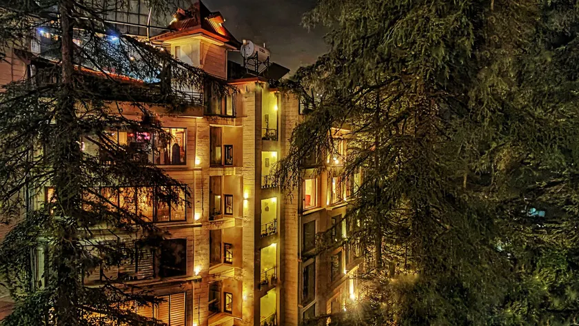 Royale Retreat Hotel & Spa Near Mall Road - Image 1
