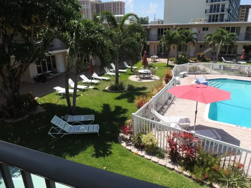 Aqua Mar Condos - Image 1