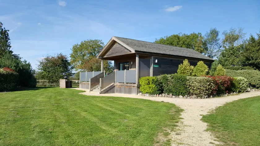 Tor Farm Lodges - Private Hot Tubs, Shared Seasonal Outdoor Pool, Dog Friendly - Image 1