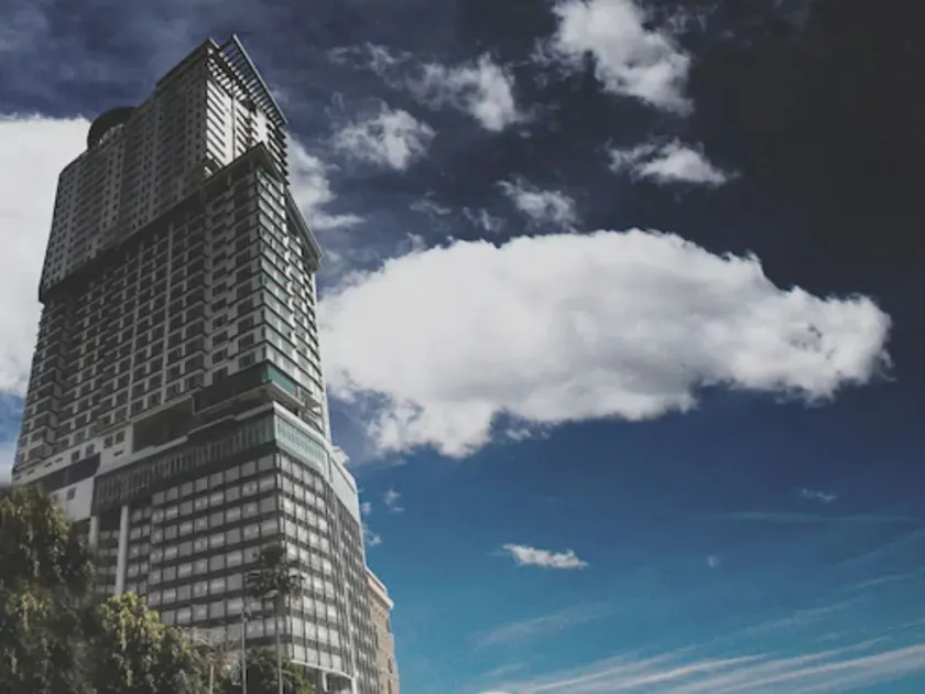 Tamu Hotel & Suites Kuala Lumpur - Image 1