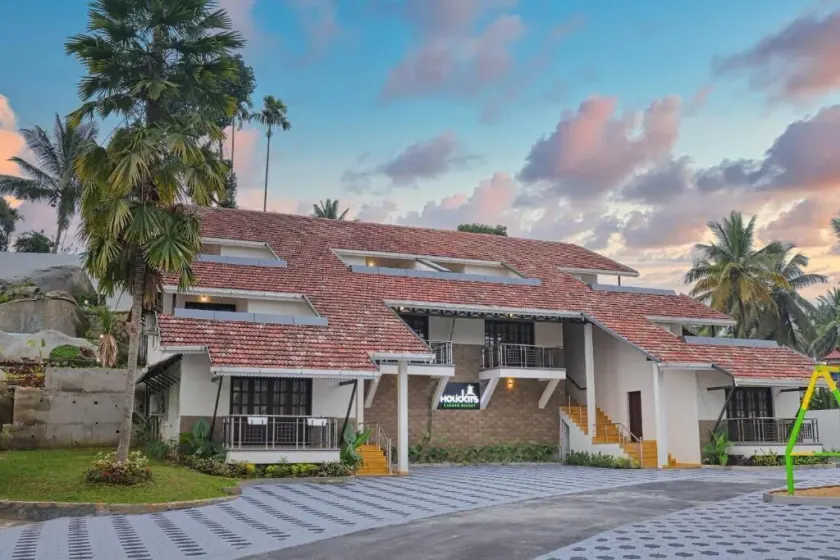 Holidays Garden Resort - Image 1