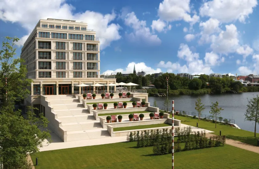 ATLANTIC Hotel Wilhelmshaven - Image 1