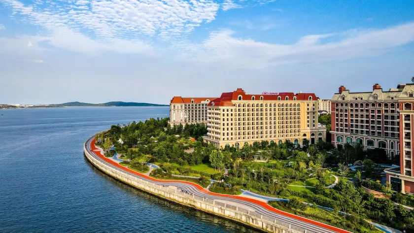 Crowne Plaza QingdaoOriental Movie Metropolis by IHG - Image 1