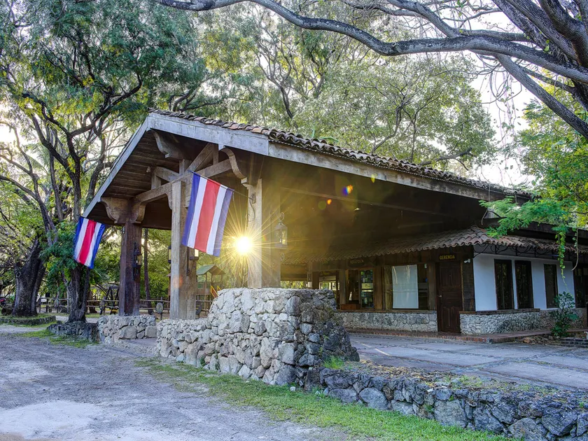 Hacienda La Pacífica Eco-Lodge - Image 1