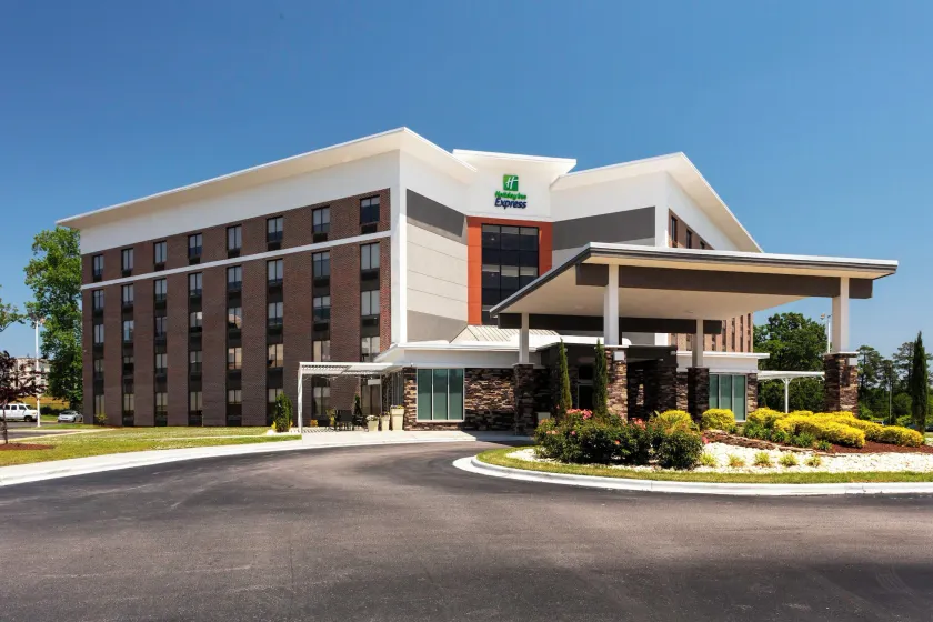Holiday Inn Express - Rocky Mount - Sports Center by IHG - Image 1