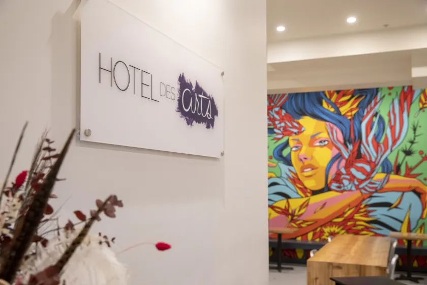 Hotel des Arts - Image 1