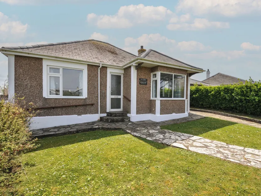 Hillcroft Bungalow - Image 1
