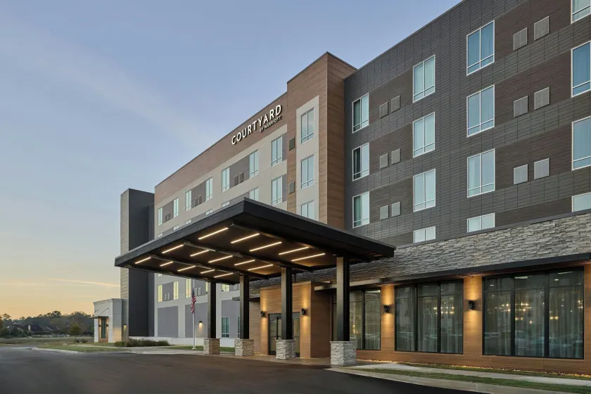 Courtyard by Marriott Madison - Image 1
