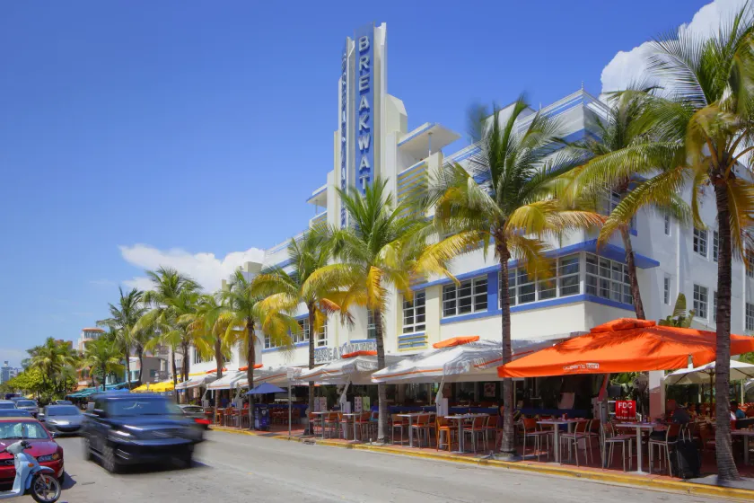Hotel Breakwater South Beach - Image 1