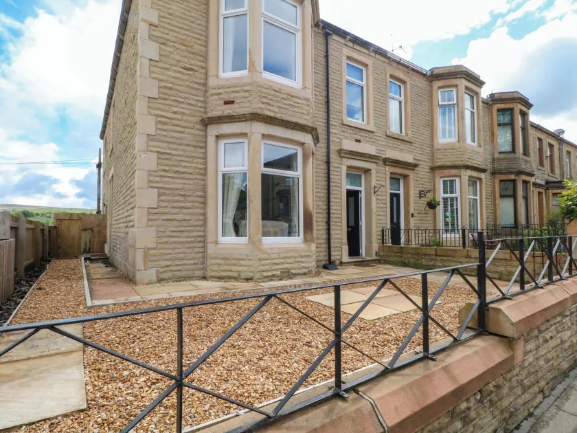 163 Manchester Road - Image 1