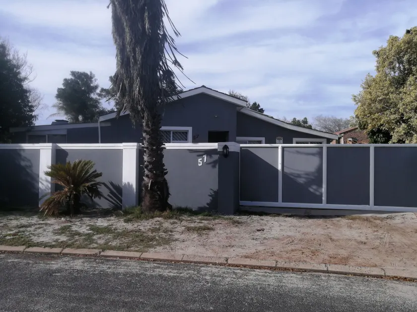 Cape Pine Guest House - Image 1