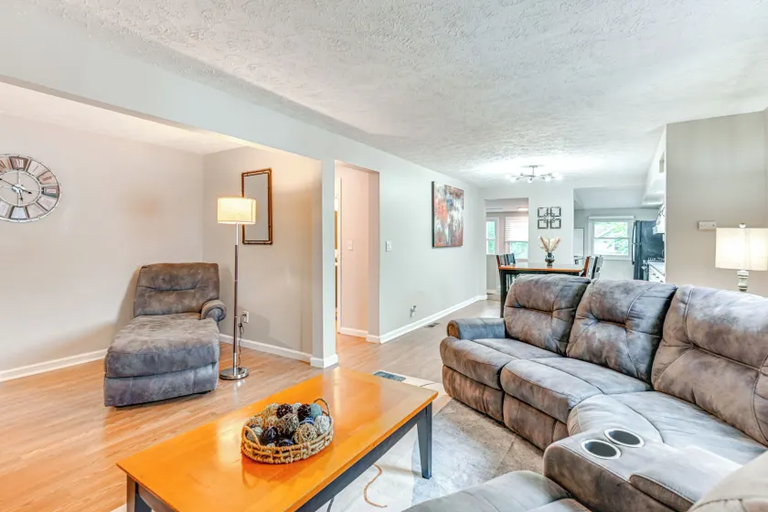 ~ 2 Mi to Downtown: Bright Apt in Lansing! - Image 1