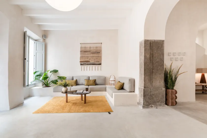 Meem Townhouse - Image 1