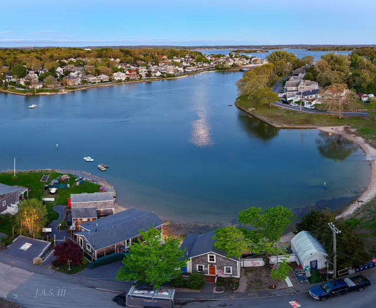 The Onset Beach Compound-Cape Cod Beach Resort & Oceanic Habitat - Image 1