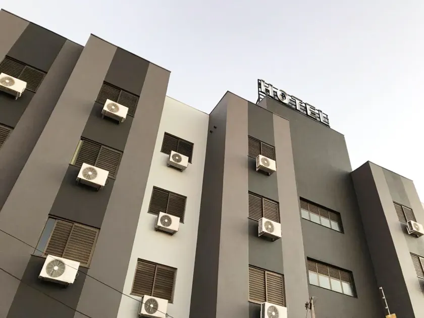 Master Gold Hotel Express - Image 1