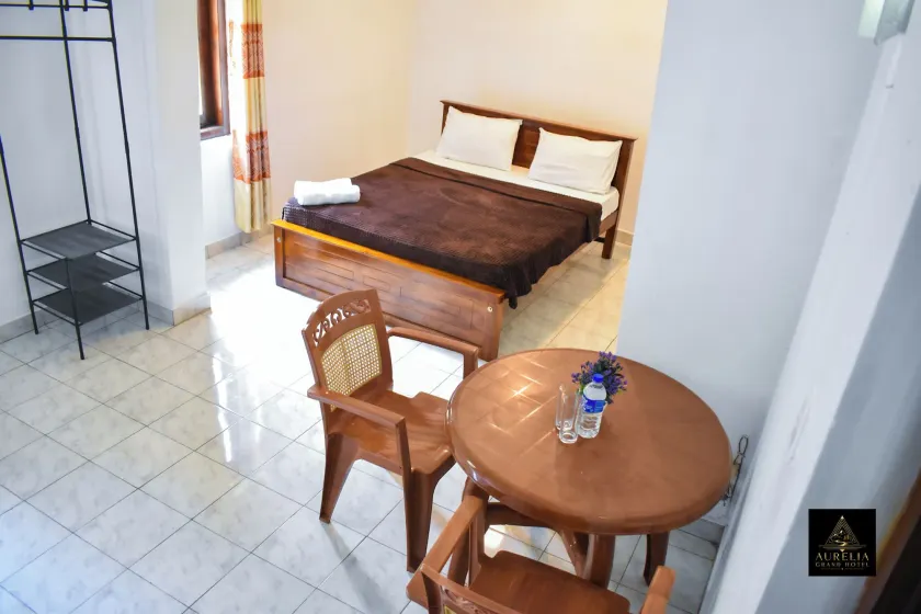 Aurelia Grand Hotel - Image 1