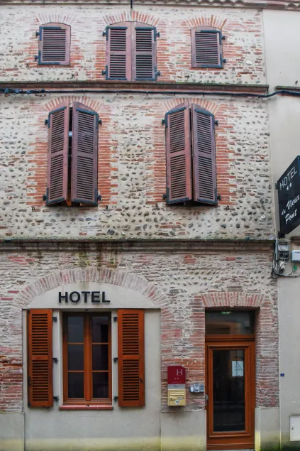 Hôtel du vieux pont  - Image 1