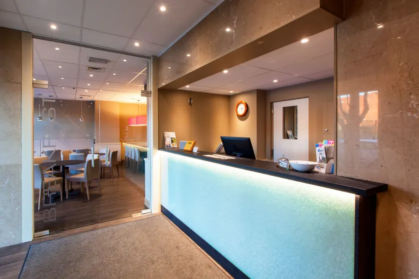 Hotel Expo - Image 1