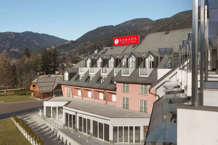 Ramada Hotel & Suites Kranjska Gora - Image 1