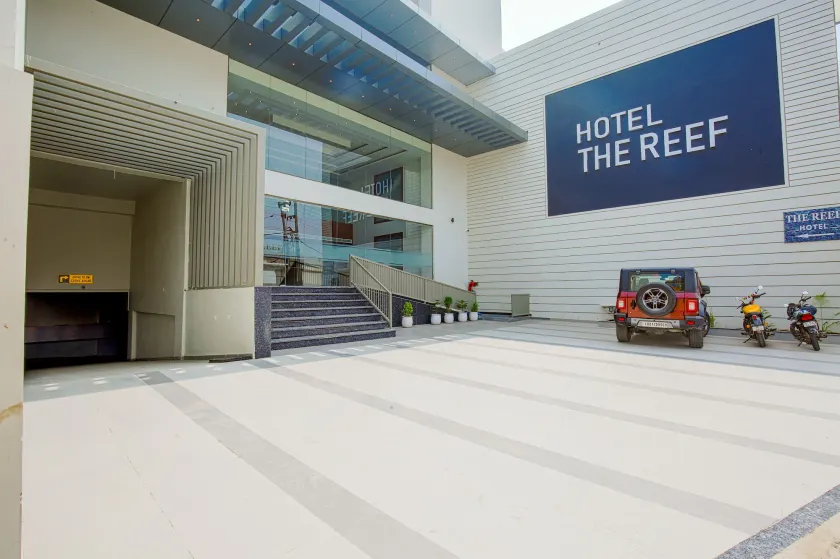 Hotel The Reef - Image 1