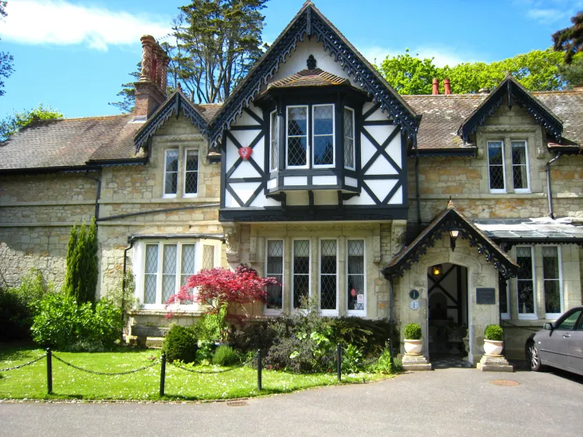 Rylstone Manor - Image 1