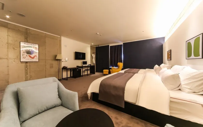 The Point Hotel - Myeongji - Image 1