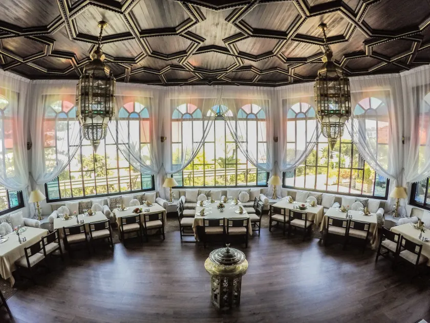 El Minzah Hotel - Image 1