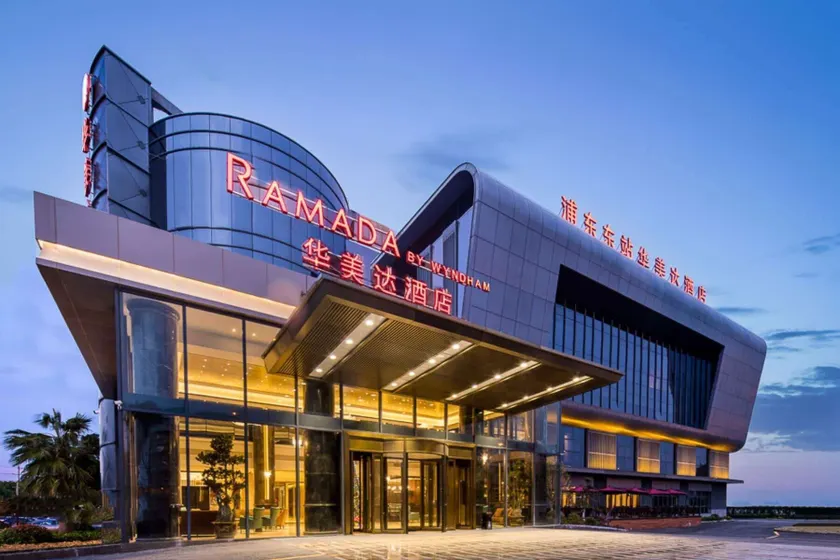 Ramada by Wyndham Shanghai Pudong - Image 1