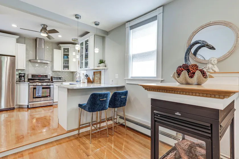 Steps to Short Beach: Ocean-view Apt w/ Deck! - Image 1