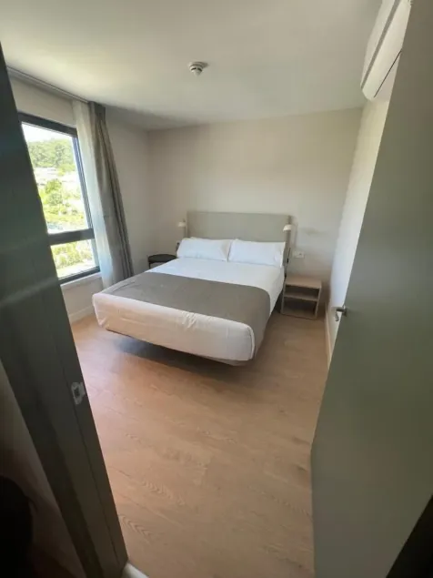 Hotel H4 Cangas 3 Superior - Zimmer
