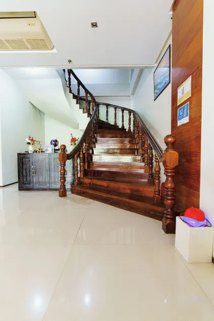 Palawan Uno Hotel - Lobby