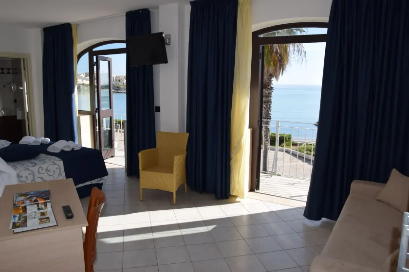 Hotel Profumo Di Mare - Image 1