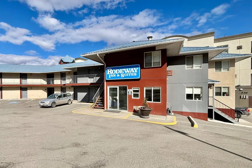 Rodeway Inn & Suites - Image 1