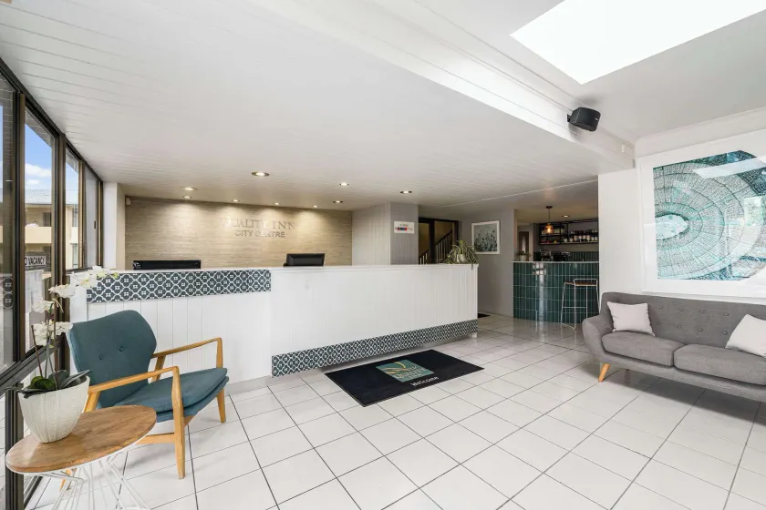 Quality Hotel City Centre - Image 1