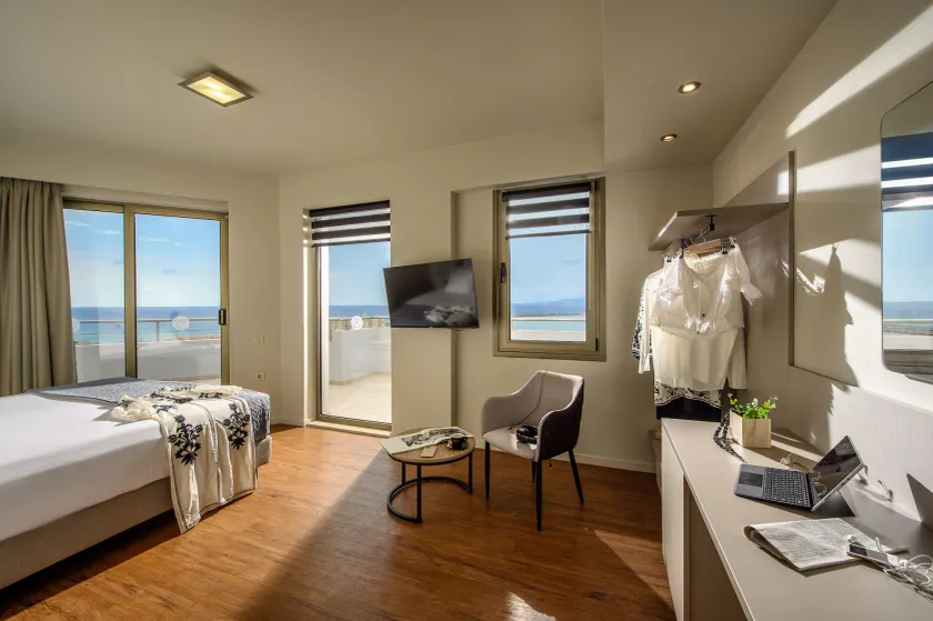 Marin Hotel - Image 1